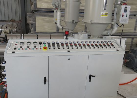 30kgh 17mm डबल वाल नालीदार पाइप मशीन / प्लास्टिक पाइप उत्पादन लाइन