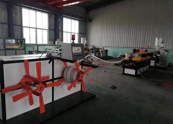 पीवीसी पीपी पीई एकल दीवार नालीदार पाइप बाहर निकालना लाइन 20kg / एच बनाने की मशीन