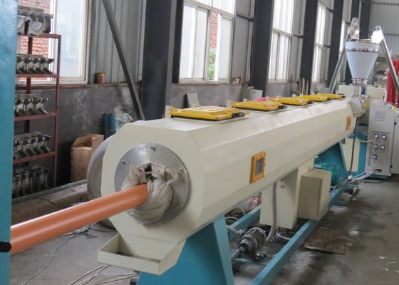 जल आपूर्ति / बनाने की मशीन के लिए ड्रेनेज पीवीसी पाइप एक्सट्रूज़न लाइन