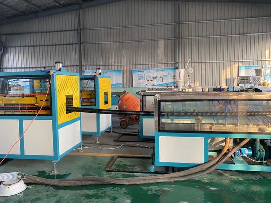 पीई कार्बन सर्पिल प्लास्टिक पाइप उत्पादन लाइन को मजबूत करना 50mm-200mm